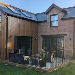 Holiday home Cosy 2 Bedroom Coach House, Belfast