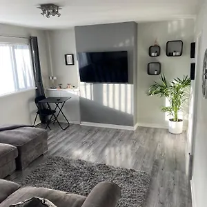 Apartment Fantastic Full 3 Bedroom Modern, Belfast