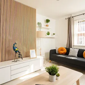 Holiday home Super Modern 2bd Central, Belfast
