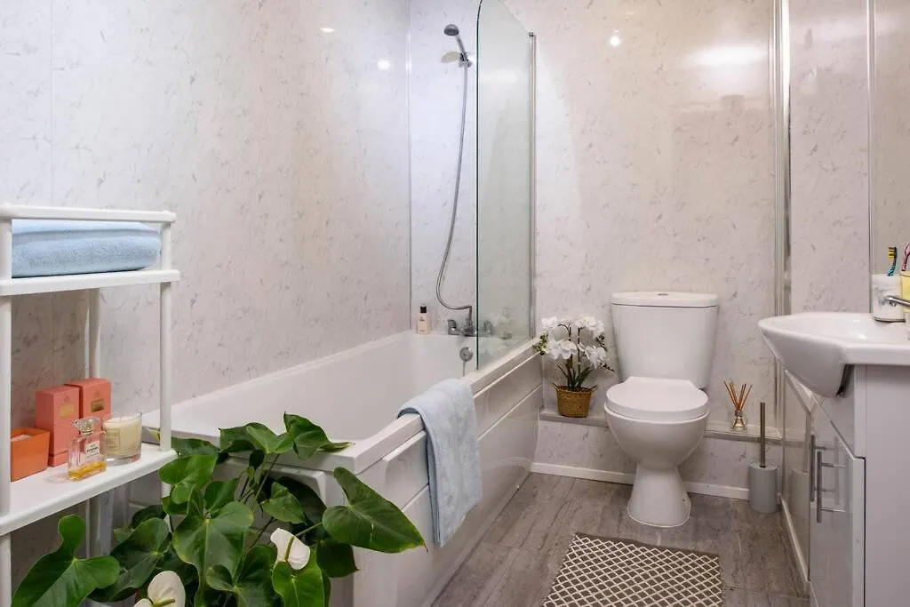 Luxury City Apartment Underground Parking 5* Belfast 0*,  Storbritannien